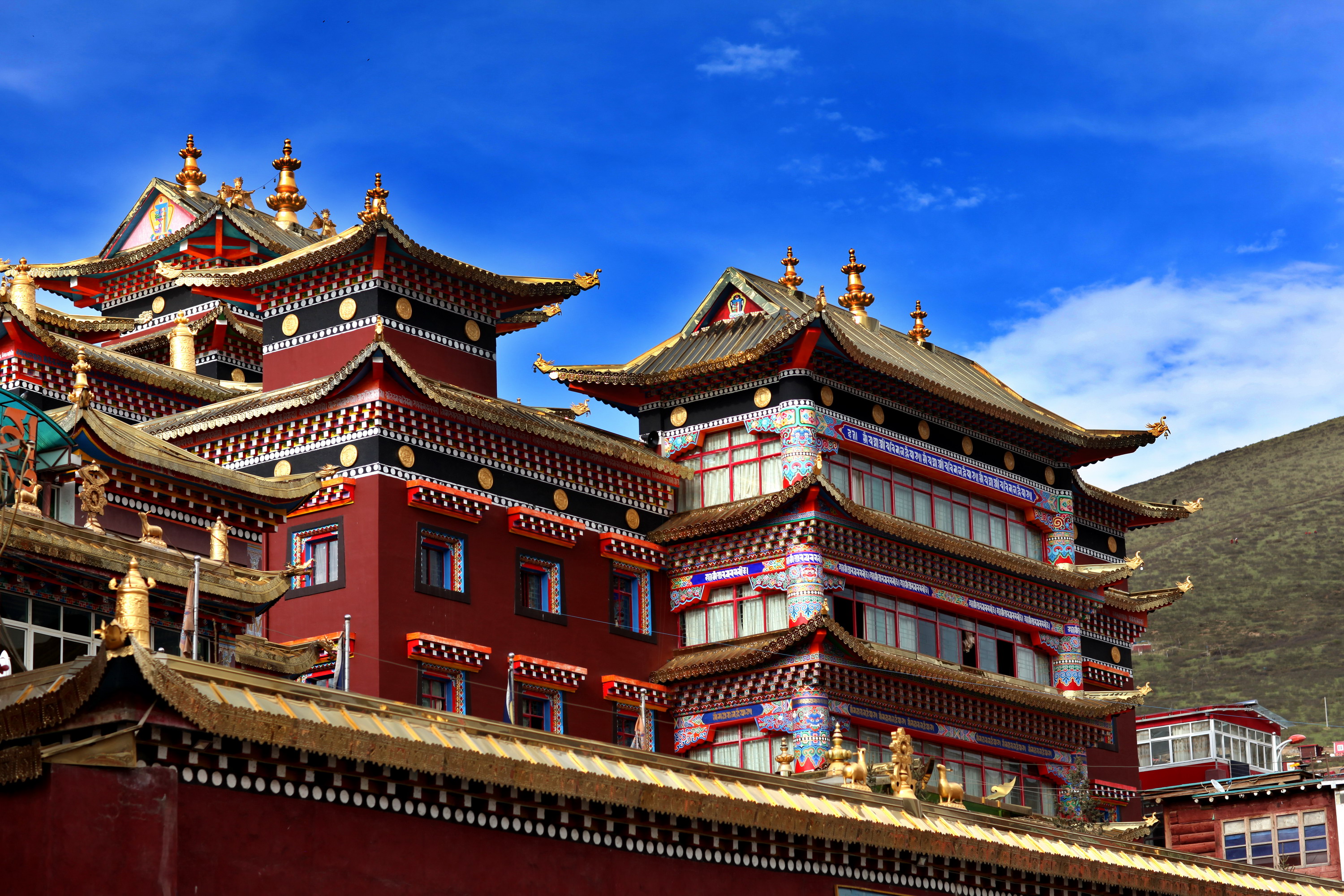 藏地风光,藏传佛教圣地--五明佛学院